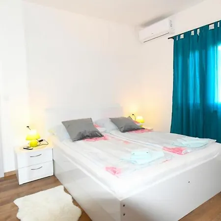 In With Sea View, Terrace, Air Conditioning Wifi 3719-1 * Lopar